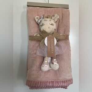 NEW Baby Blanket With Giraffe Plush Toy 2-Piece Gift Set 30x36 Chick Pea